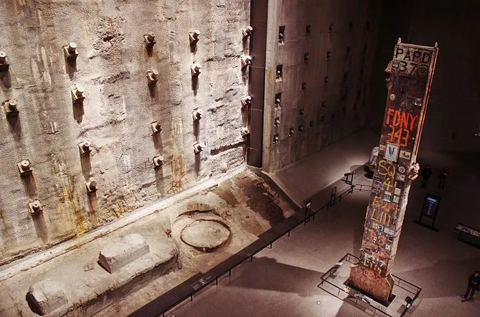 The slurry wall and the Last Column in the Museum